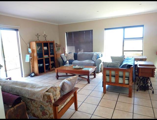 3 BEDROOM HOUSE FOR SALE IN DANA BAY